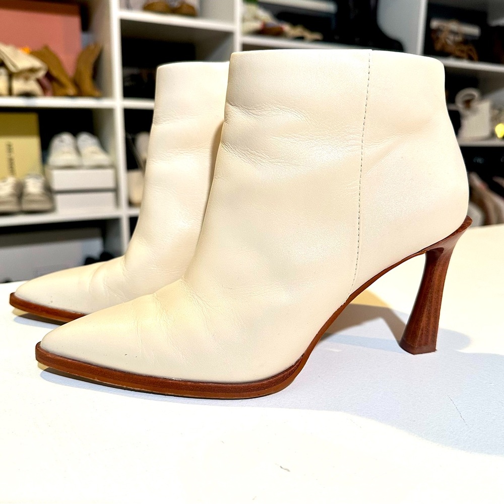 Vince Camuto cream wood heel booties size 6